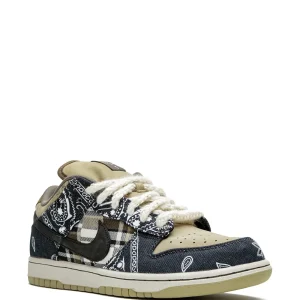 Travis Scott x Nike Dunk Low sneakers | Fragment Clothing Streetwear