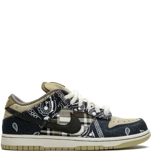 Travis Scott x Nike Dunk Low sneakers | Fragment Clothing Streetwear