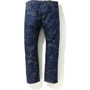 BAPE x Levi's Camo 501 93 Model (2) | Fragment Clothing
