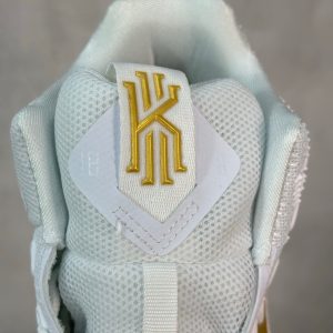 Classic Low Top Streetwear Premium Lifestyle Sneakers | Fragment Clothing - View 2