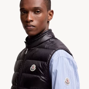 Moncler Black Gui Packable Down Gilet | Fragment Clothing - View 2