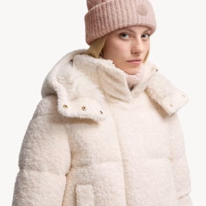 Moncler Rose Pink  Alpaca Blend Beanie | Fragment Clothing - View 2