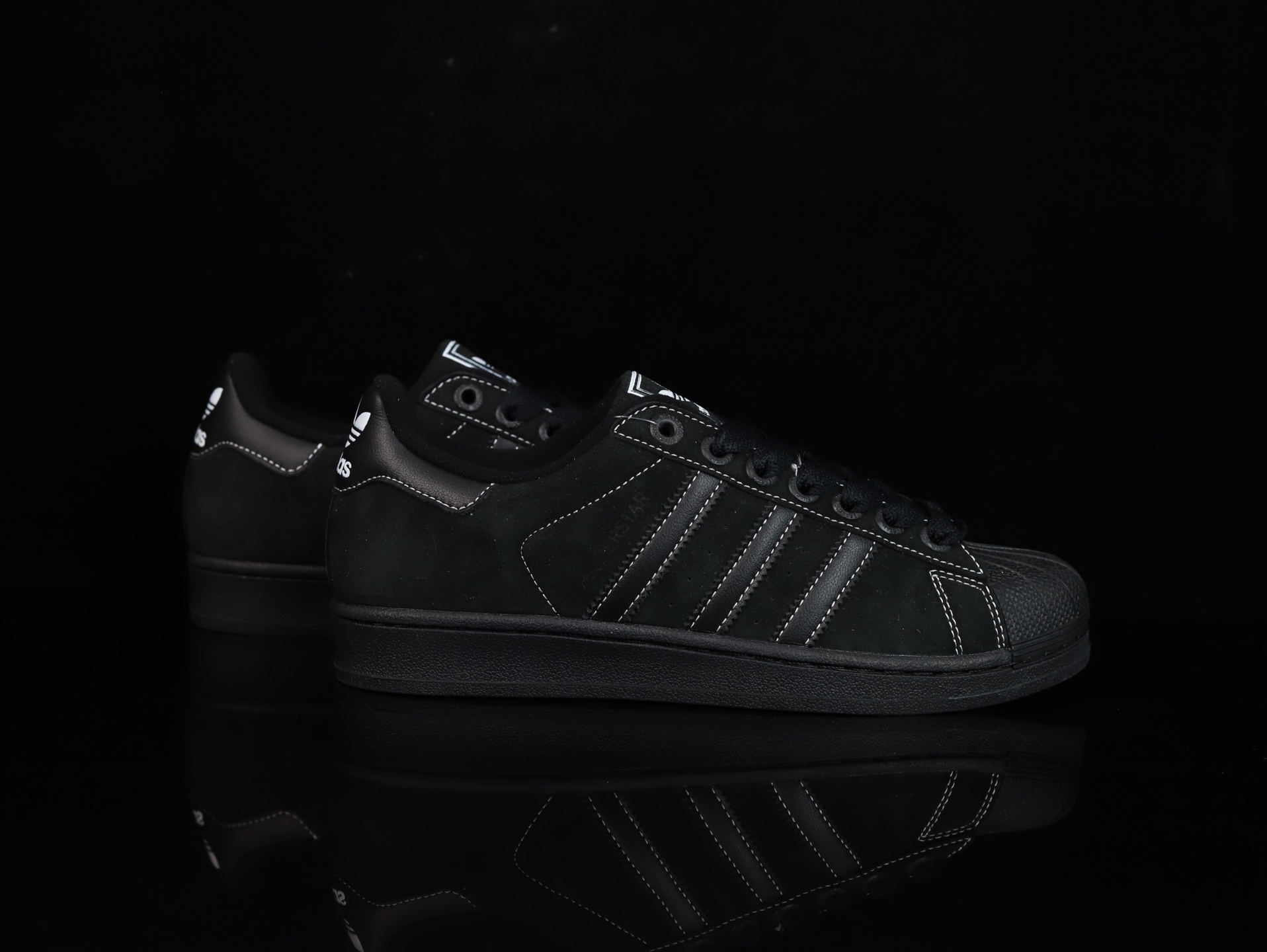 e7356edc Advanced Engineering Lightweight Multi Directional Traction Court Shoes | Fragment Clothing