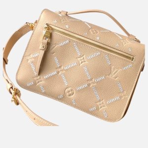 Louis Vuitton Pochette Métis Bag | Fragment Clothing