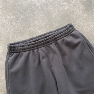 STRAIGHT-LEG SWEATPANTS - CHARCOAL BLACK