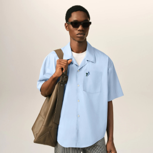 Blue boxy cotton short-sleeve shirt with Ami de Coeur tulip Black