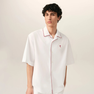 White cotton short-sleeve shirt with Ami de Coeur arrow Red