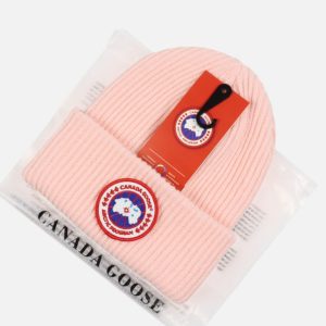 Canada Goose Watermelon Red Classic Logo Disc Beanie | Fragment Clothing