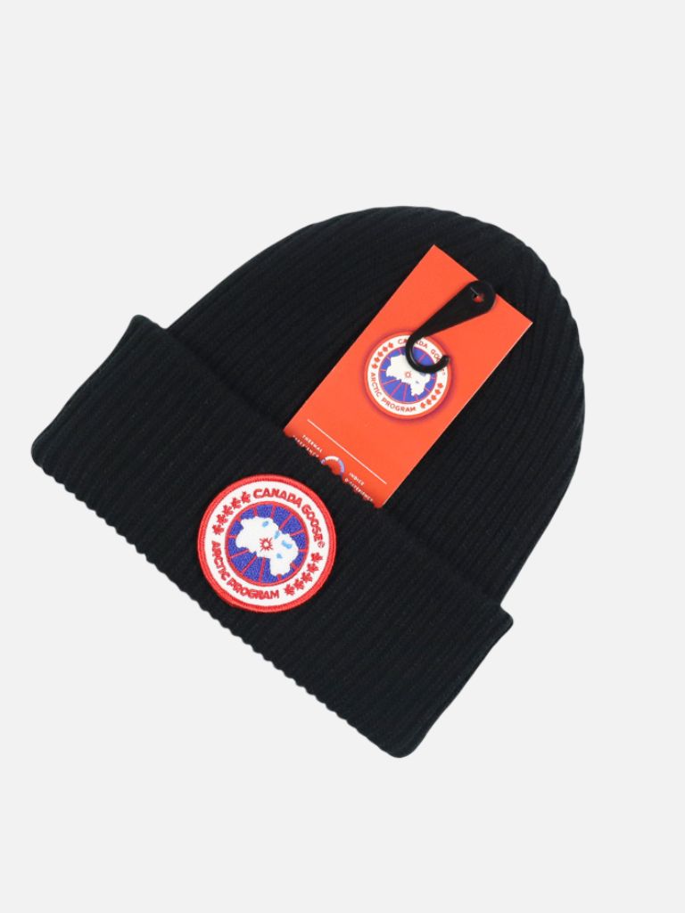 Canada Goose Black Classic Logo Disc Beanie Canada Goose Black Classic Logo Disc Beanie | Fragment Clothing