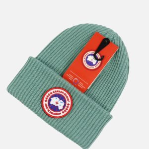 Canada Goose Sea Green Classic Logo Disc Beanie | Fragment Clothing